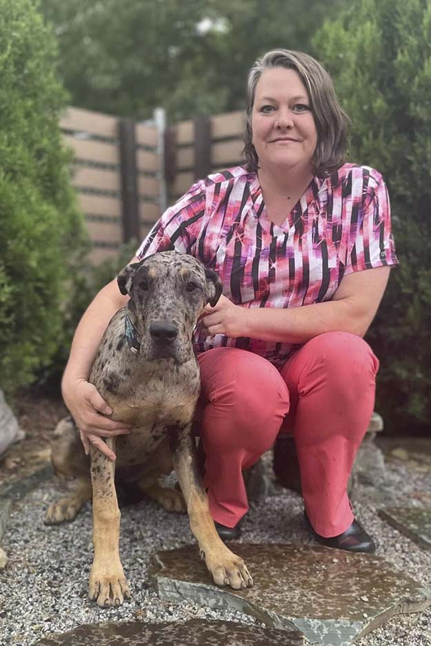 Biscoe_Animal_Hospital_Biscoe_NC_625x938_Master_0005_Tammy_Clouser_Receptionist_Biscoe Dr Lisa Voorhees DBiscoe_Animal_Hospital_Biscoe_NC_Tammy_Clouser_Receptionist